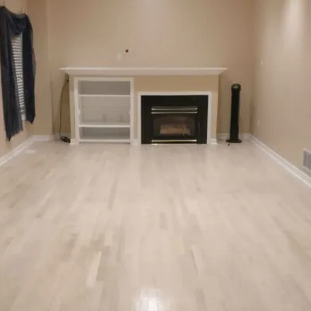 Rent this 4 bed apartment on 784 Thistle Down Court in Mississauga, ON L5C 2S3