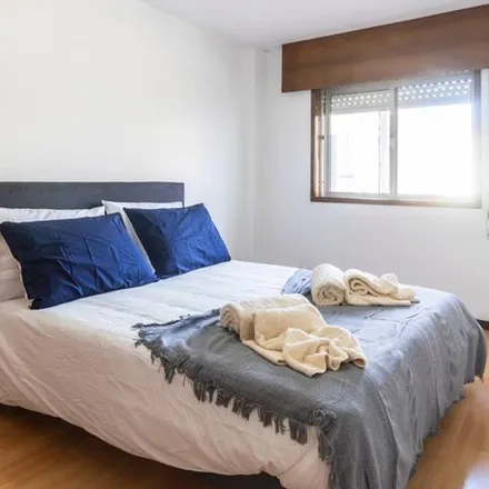 Rent this 1 bed apartment on MTS-00141 - Lidl in Rua António Costa Reis, 4465-055 Matosinhos