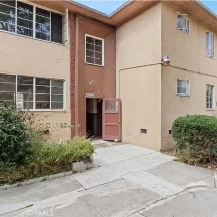 Image 3 - 4018 Hillcrest Dr, Los Angeles, California, 90008 - House for sale