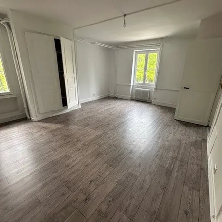 Rent this 8 bed apartment on Place Bellecour in 69002 Lyon, France
