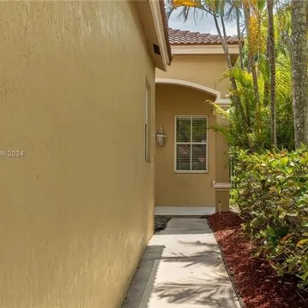 Image 4 - 950 Bluewood Ter, Weston, Florida, 33327 - House for sale