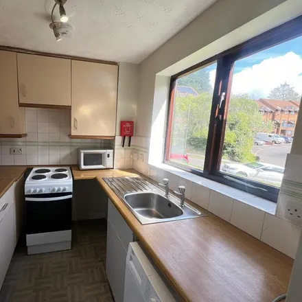 Image 7 - Campbell Close, High Wycombe, HP13 5XT, United Kingdom - Duplex for rent