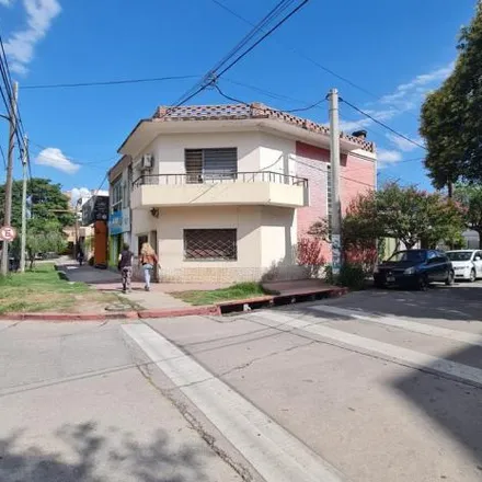 Buy this 3 bed house on Duarte Quirós 1689 in Caseros, Cordoba