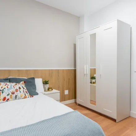 Image 2 - Calle de Alejandro González, 5, 28028 Madrid, Spain - Apartment for rent