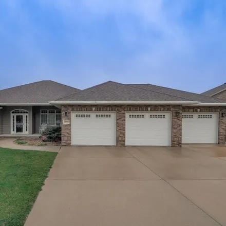 Buy this 5 bed house on 2808 Pinnacle Drive in Norfolk, NE 68701