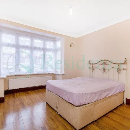 Image 2 - Ansell Road, London, SW17 7LG, United Kingdom - Apartment for rent