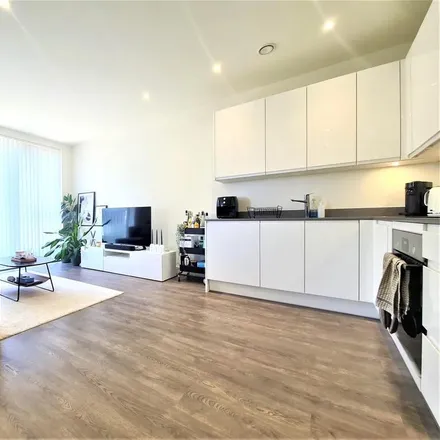 Rent this 2 bed apartment on Barrell Makers House in 40 Blair Street, London