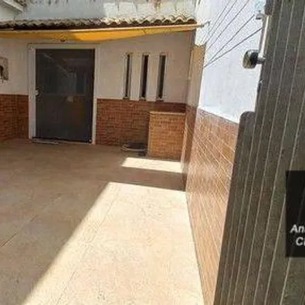 Buy this 2 bed house on Rua Assuene Antônio Ribeiro in Benfica, Juiz de Fora - MG