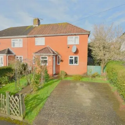 Buy this 4 bed duplex on 5 Alveston Walk in Bristol, BS9 2NJ