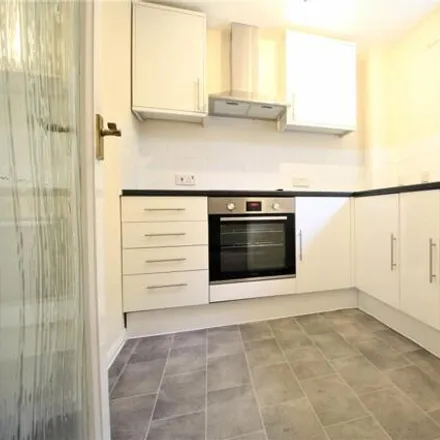 Image 2 - Brechin Court, 1-33 Kendrick Road, Reading, RG1 5DH, United Kingdom - Room for rent