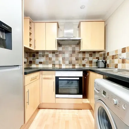 Rent this 2 bed apartment on Charters House in Sebastopol Road, Aldershot