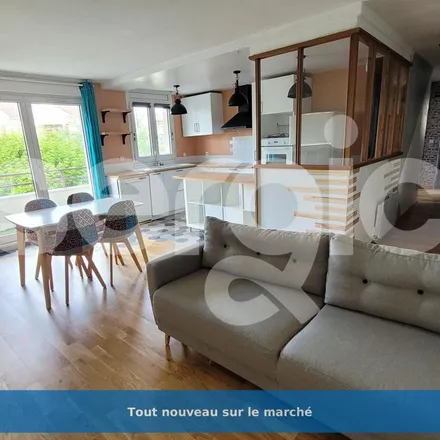 Image 9 - unnamed road, 95800 Cergy, France - Apartment for rent
