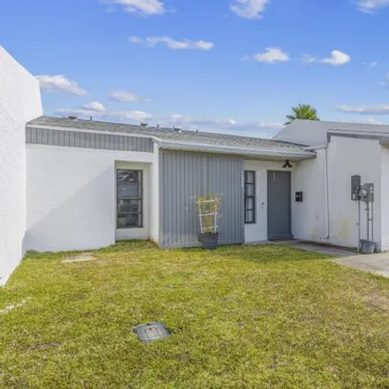 Image 2 - 1074 Mary Joye Avenue, Indian Harbour Beach, Brevard County, FL 32937, USA - Townhouse for sale