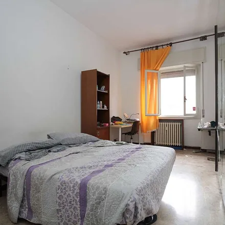 Image 2 - Via Innocenzo Isimbardi 34, 20136 Milan MI, Italy - Apartment for rent