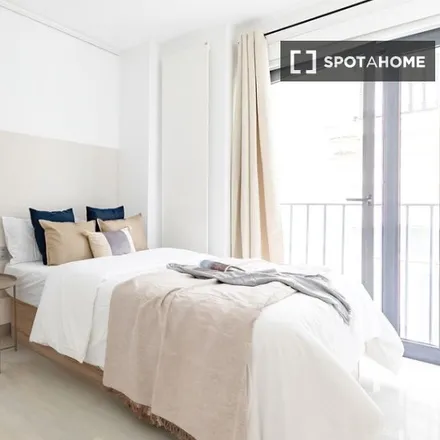 Rent this 7 bed room on Carrer del General Tovar in 46002 Valencia, Spain