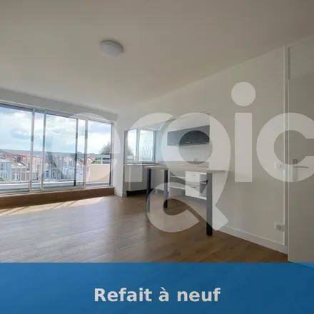 Image 3 - 7 Place du Général De Gaulle, 59800 Lille, France - Apartment for rent