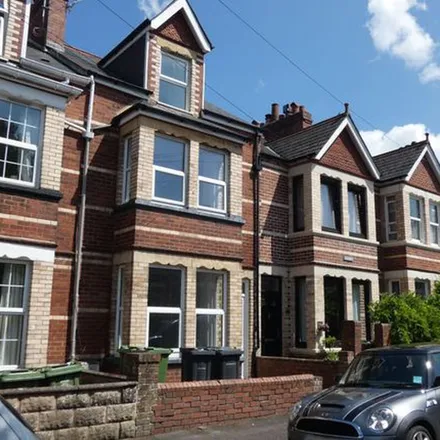 Rent this 5 bed townhouse on 17 Morley Road in Exeter, EX4 7BD