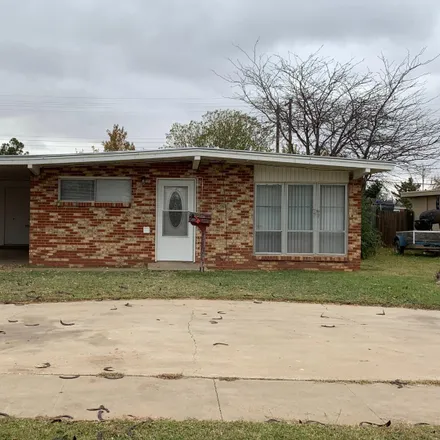Rent this 3 bed house on 2718 66th Street in Lubbock, TX 79413