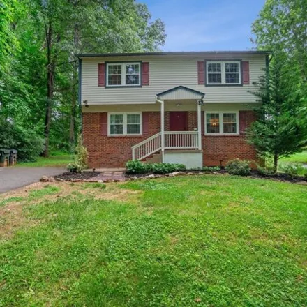 Buy this 5 bed house on 7273 Marr Dr in Warrenton, Virginia