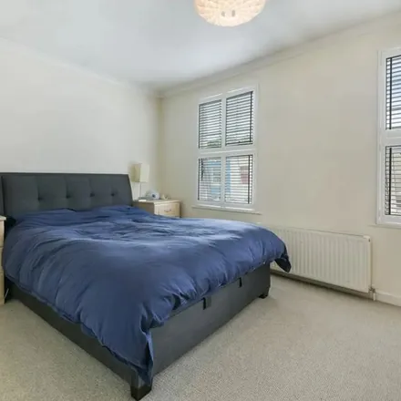 Image 6 - Butterflies Childcare, 3 Beulah Road, London, SW19 3SB, United Kingdom - Apartment for rent