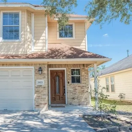 Buy this 3 bed house on 5867 Darlington Oak Street in Houston, TX 77016