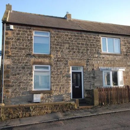 Rent this 3 bed townhouse on Meadowfield Crescent in Ryton, NE40 3TX