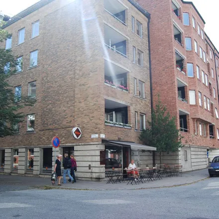 Rent this 4 bed apartment on Björnens förskola in Holmgatan 8, 211 48 Malmo