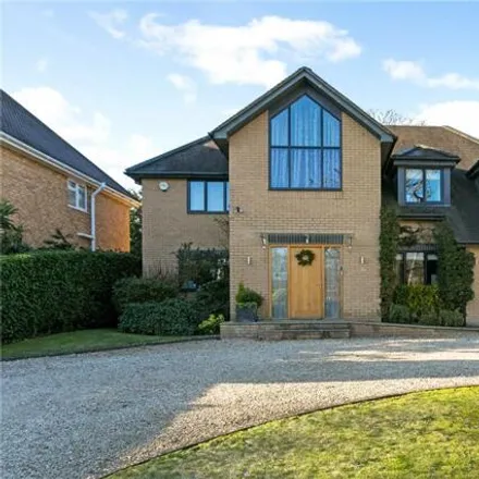 Buy this 5 bed house on Dale Side in Gerrards Cross, SL9 7JF