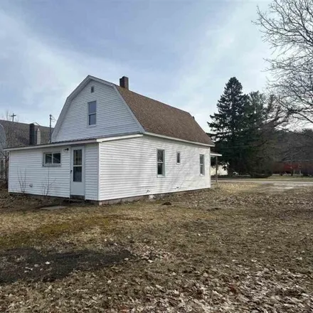 Image 3 - East Jordan Elementary School, 5th Street, East Jordan, MI 49727, USA - House for sale