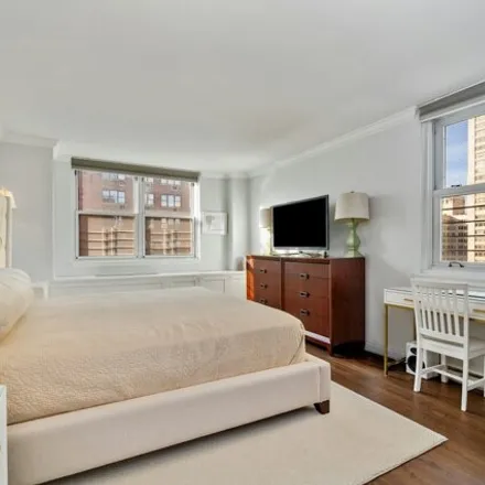 Image 7 - 1498 York Avenue, New York, NY 10075, USA - Apartment for sale