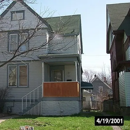 Buy this 3 bed house on 511 9th Street in City of Niagara Falls, NY 14301