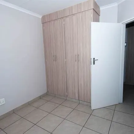 Image 4 - 766 Green Street, Mayville, Pretoria, 0182, South Africa - Apartment for rent