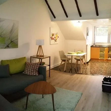 Rent this 2 bed apartment on Liebelerweg 31 in 51069 Cologne, Germany
