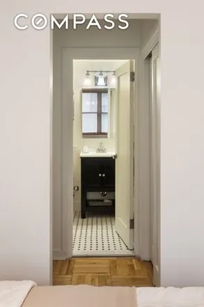 Image 3 - 36 East 39th Street, New York, NY 10016, USA - Condo for sale