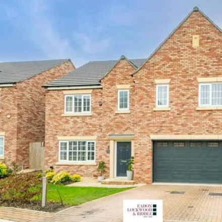 Buy this 5 bed house on Weavers Chase in Rotherham, S66 1BW