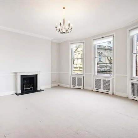 Rent this 3 bed apartment on Egerton Crescent Gardens in Egerton Gardens, London