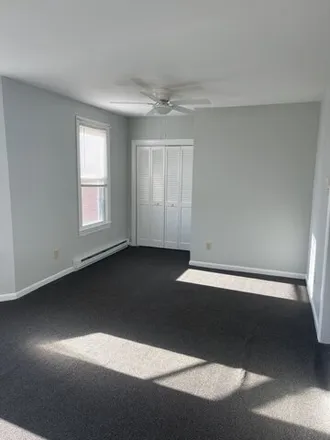 Image 5 - 31;33 Hamilton Street, Globe Village, Southbridge, MA 01550, USA - Apartment for rent