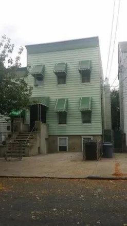 Rent this 2 bed apartment on 29 Waverly Street in Jersey City, NJ 07306