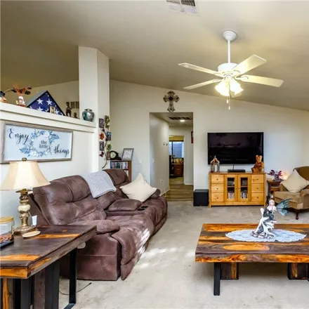 Image 7 - 15372 Mesquite Avenue, Golden Mesa, Victorville, CA 92394, USA - House for sale