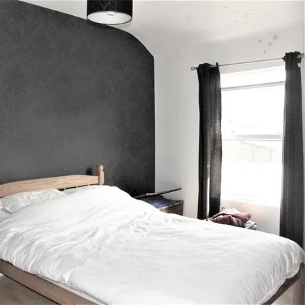 Image 3 - West Norwood Station, Cotswold Street, West Dulwich, London, SE27 9NR, United Kingdom - Apartment for rent