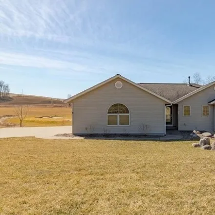 Image 1 - 1447 Valley Estate Road, Mondovi, WI 54755, USA - House for sale