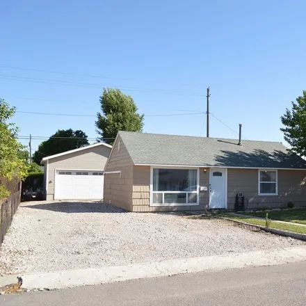 Buy this 2 bed house on 726 Myrtle Street in Pocatello, ID 83201