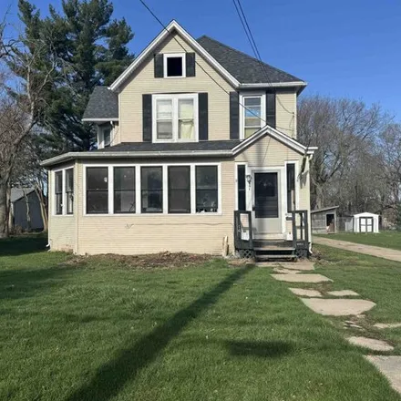 Buy this 4 bed house on 214 West South Street in Freeport, IL 61032