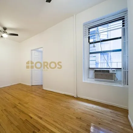 Image 2 - The Wayland, 700 East 9th Street, New York, NY 10009, USA - House for rent