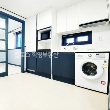 Rent this 1 bed apartment on 서울특별시 관악구 신림동 1458-4