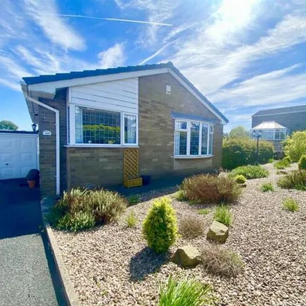 Buy this 2 bed house on 103 Bedale Avenue in Skelmanthorpe, HD8 9EX
