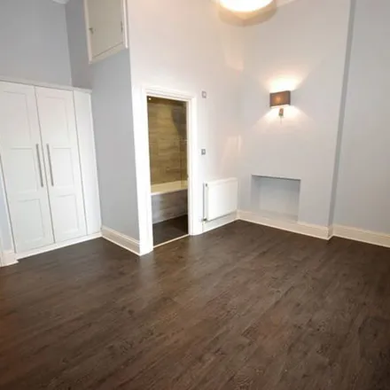 Rent this 2 bed apartment on Warwick New Road in Royal Leamington Spa, CV32 6AB