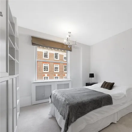 Image 8 - Walpole House, 10 Weymouth Street, East Marylebone, London, W1B 1NL, United Kingdom - Apartment for rent
