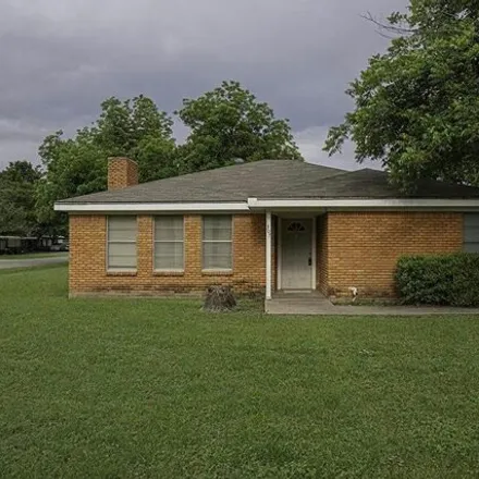 Buy this 3 bed house on 957 East Bank Street in Iowa Park, TX 76367