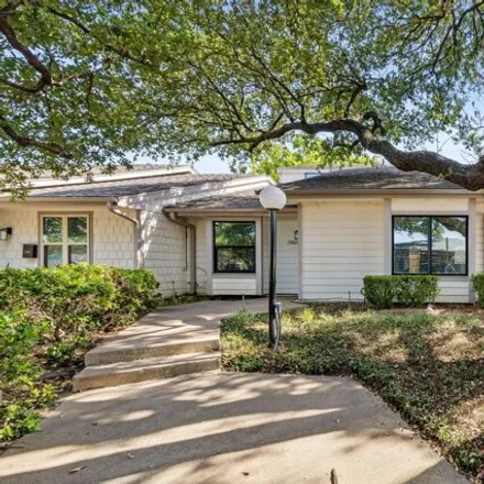 Rent this 3 bed house on Coit Road in Dallas, TX 75251